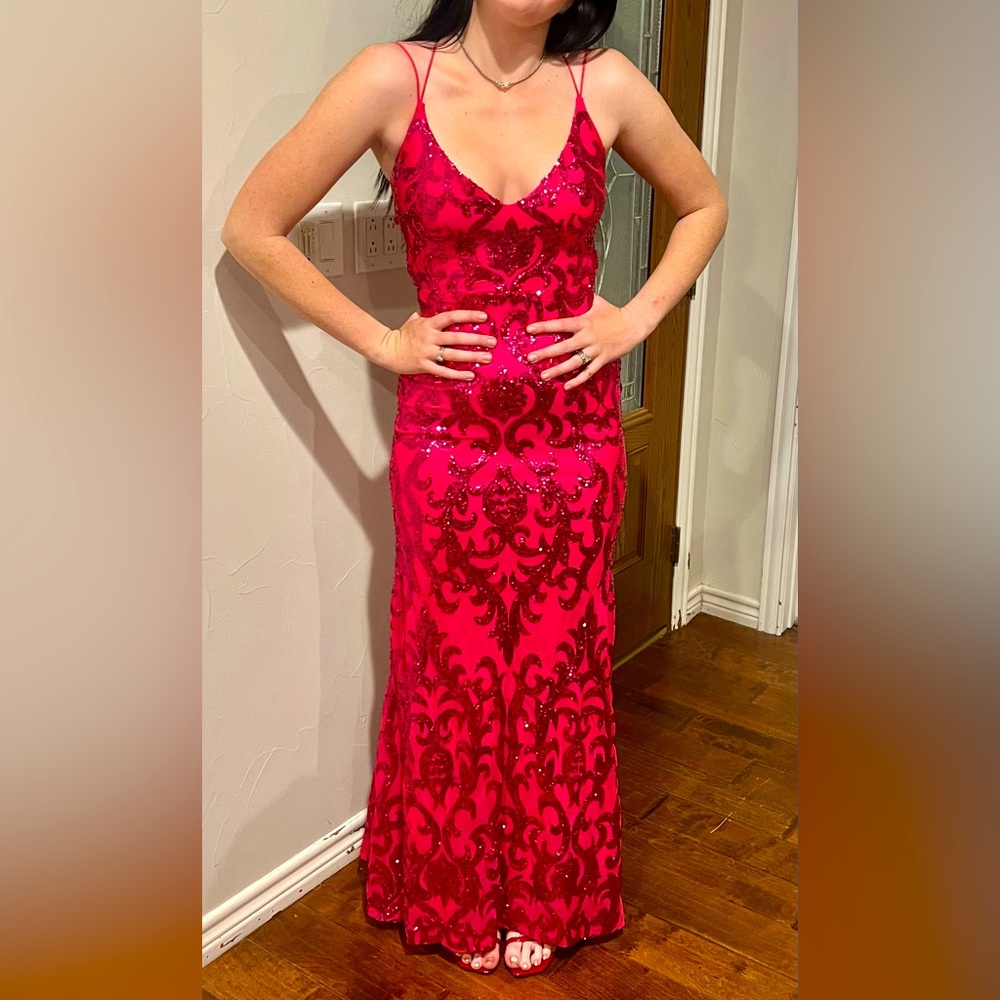 NWOT-Beautiful Pink Sequin Dress